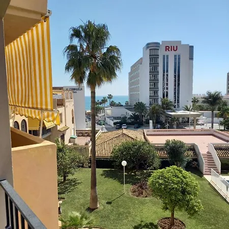Erisa En Dos Min De La Playa, Puerto Marina Casa vacanze Torremolinos